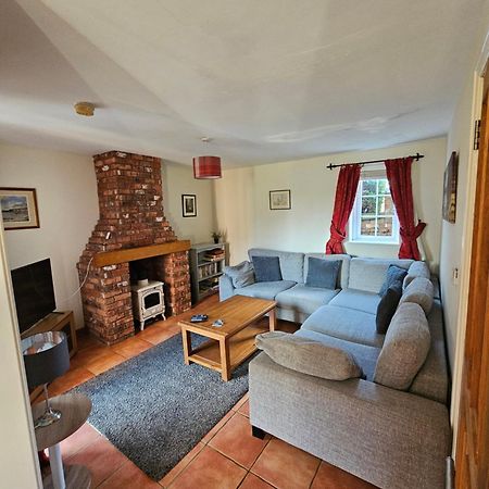 Tarporley Holiday Cottage Екстериор снимка