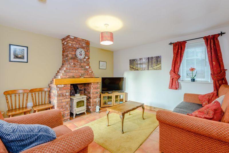 Tarporley Holiday Cottage Екстериор снимка