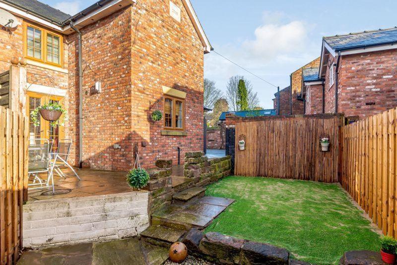 Tarporley Holiday Cottage Екстериор снимка