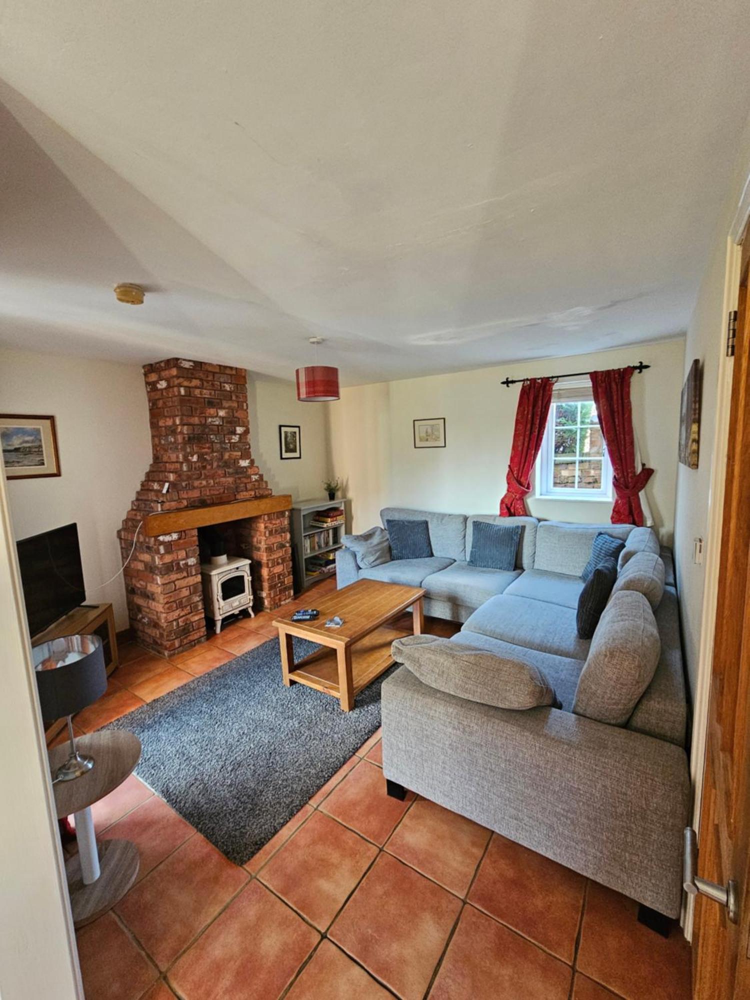 Tarporley Holiday Cottage Екстериор снимка
